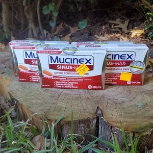 NWT Lot of 5 Max Strength Severe Congestion & Pain Mucinex Sinus-Max Caplets